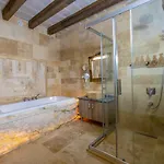Отель Underground Cave *