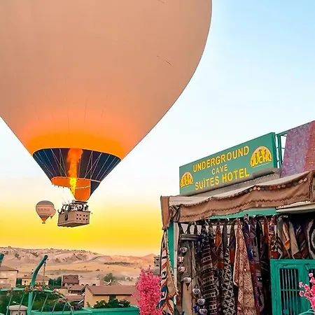 Underground Cave Hotell *