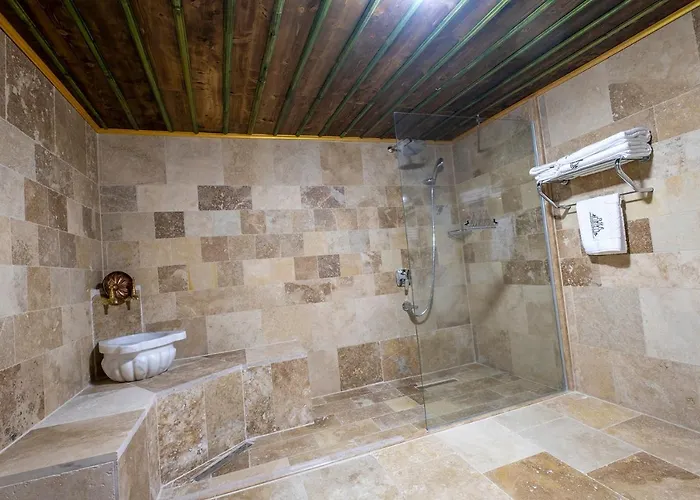 Underground Cave Otel *